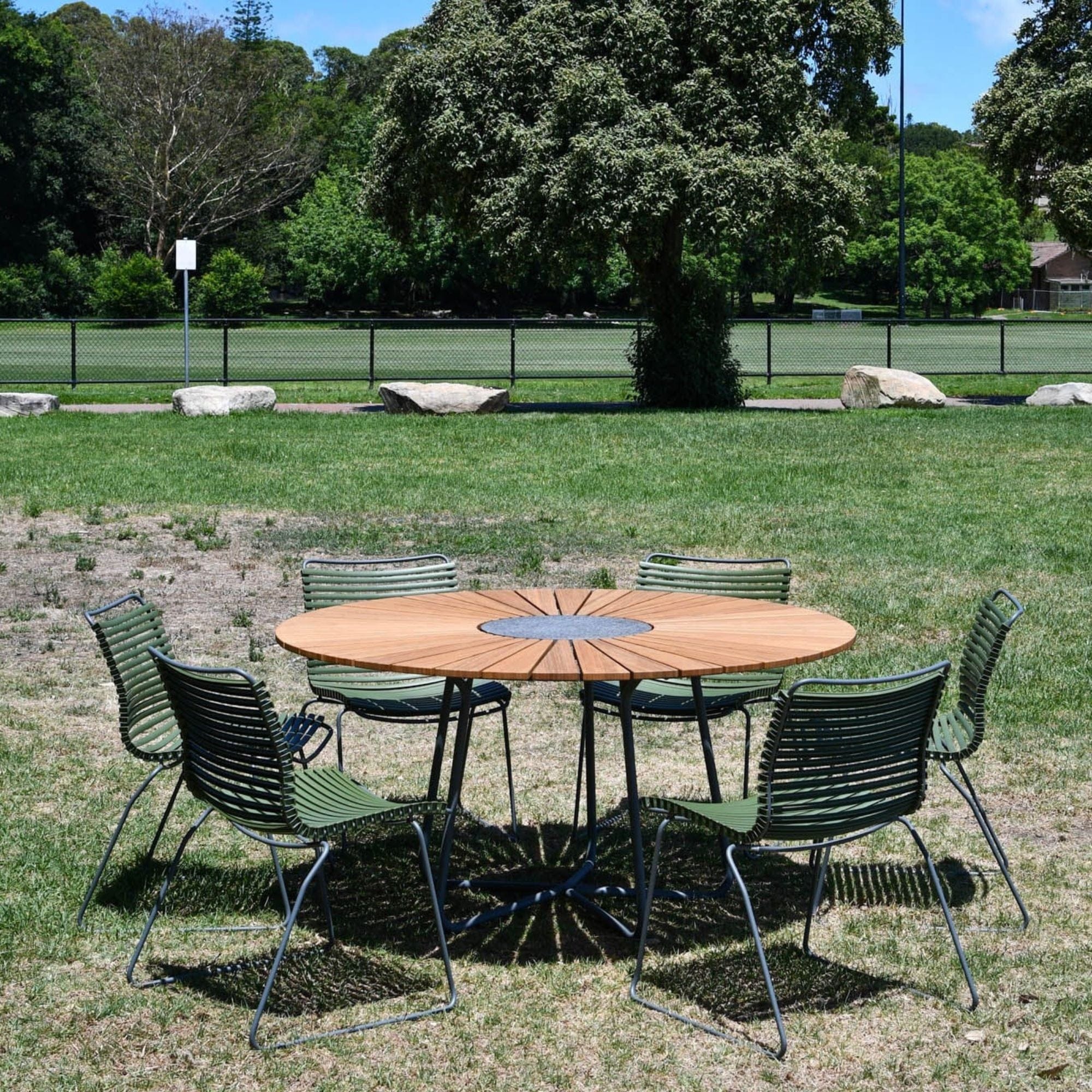 6 Seater Click & Circle Outdoor Dining Set - Olive - Image 6