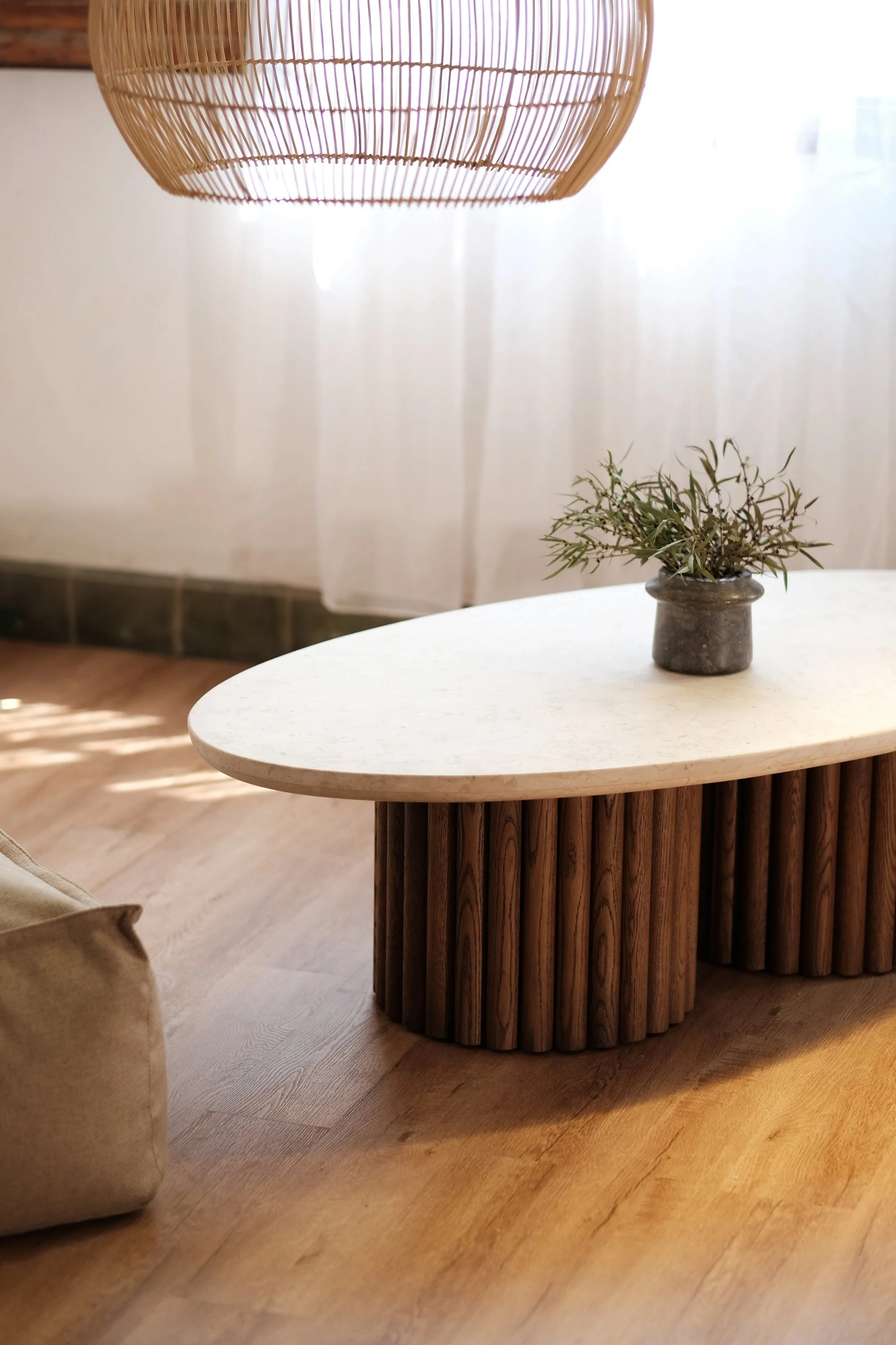 Biella Oval Coffee table - Image 7