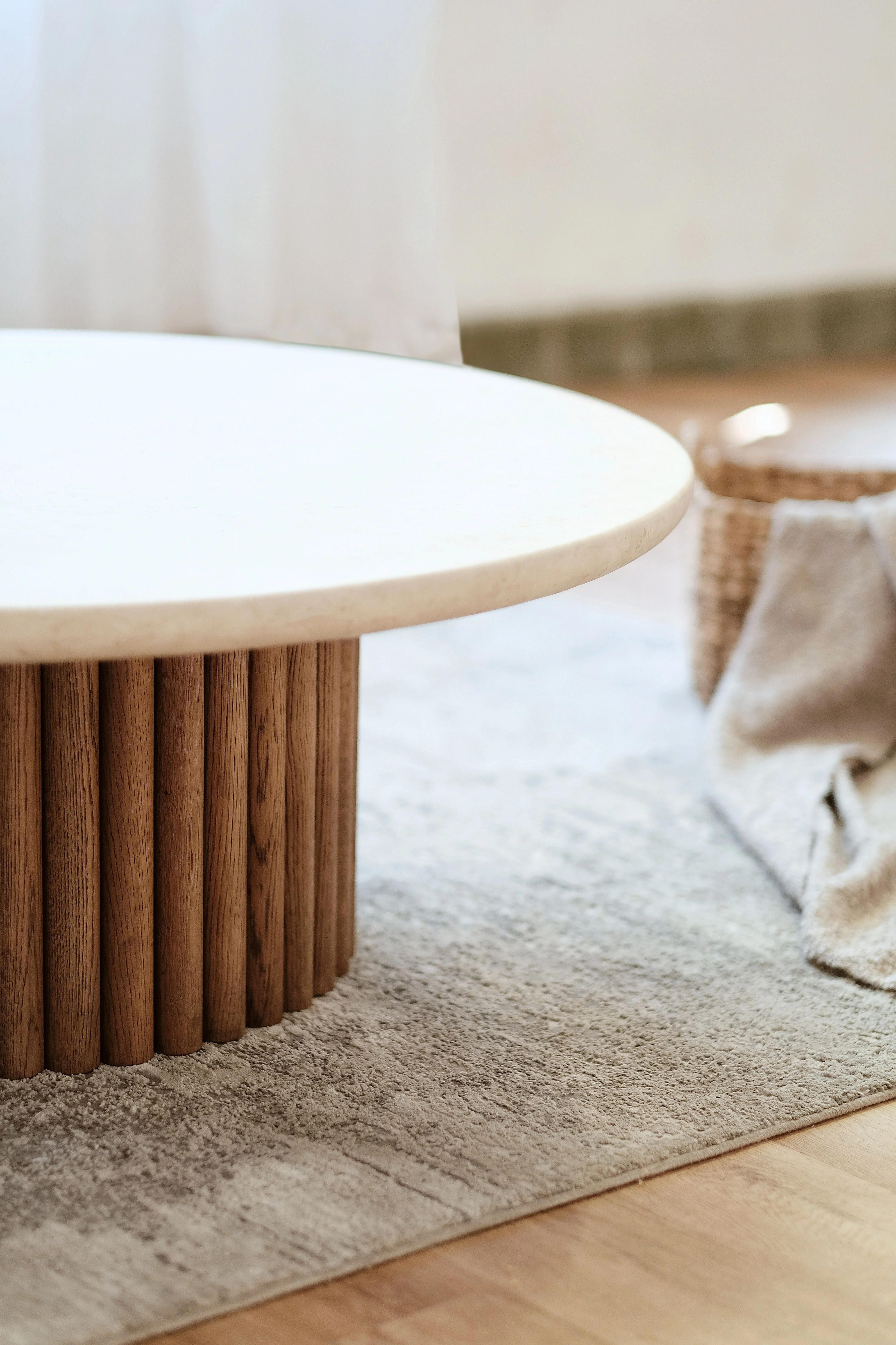Biella Round Coffee table - Image 5