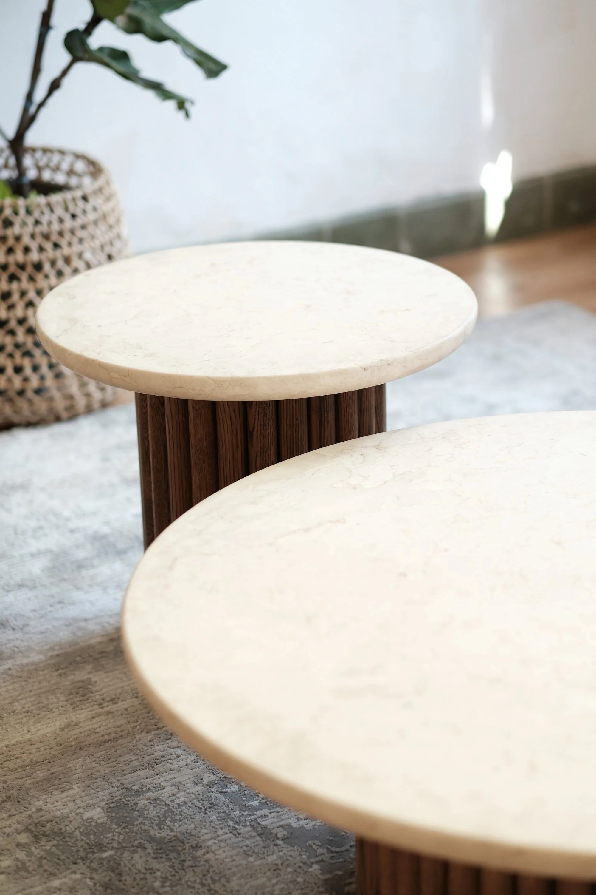 Biella Round Coffee table - Image 7