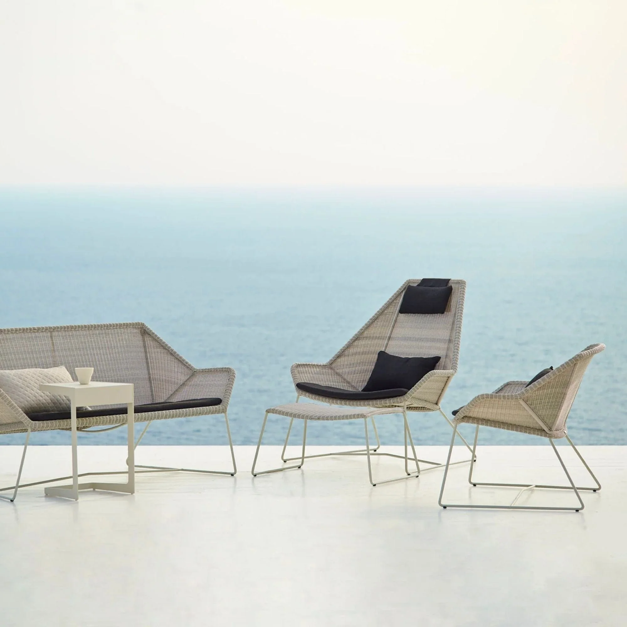 Breeze Lounge Chair - White Grey - Image 2