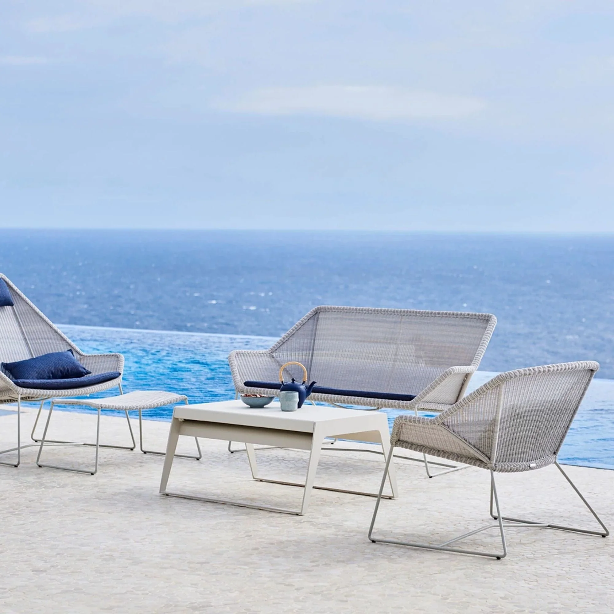 Breeze Lounge Chair - White Grey - Image 3