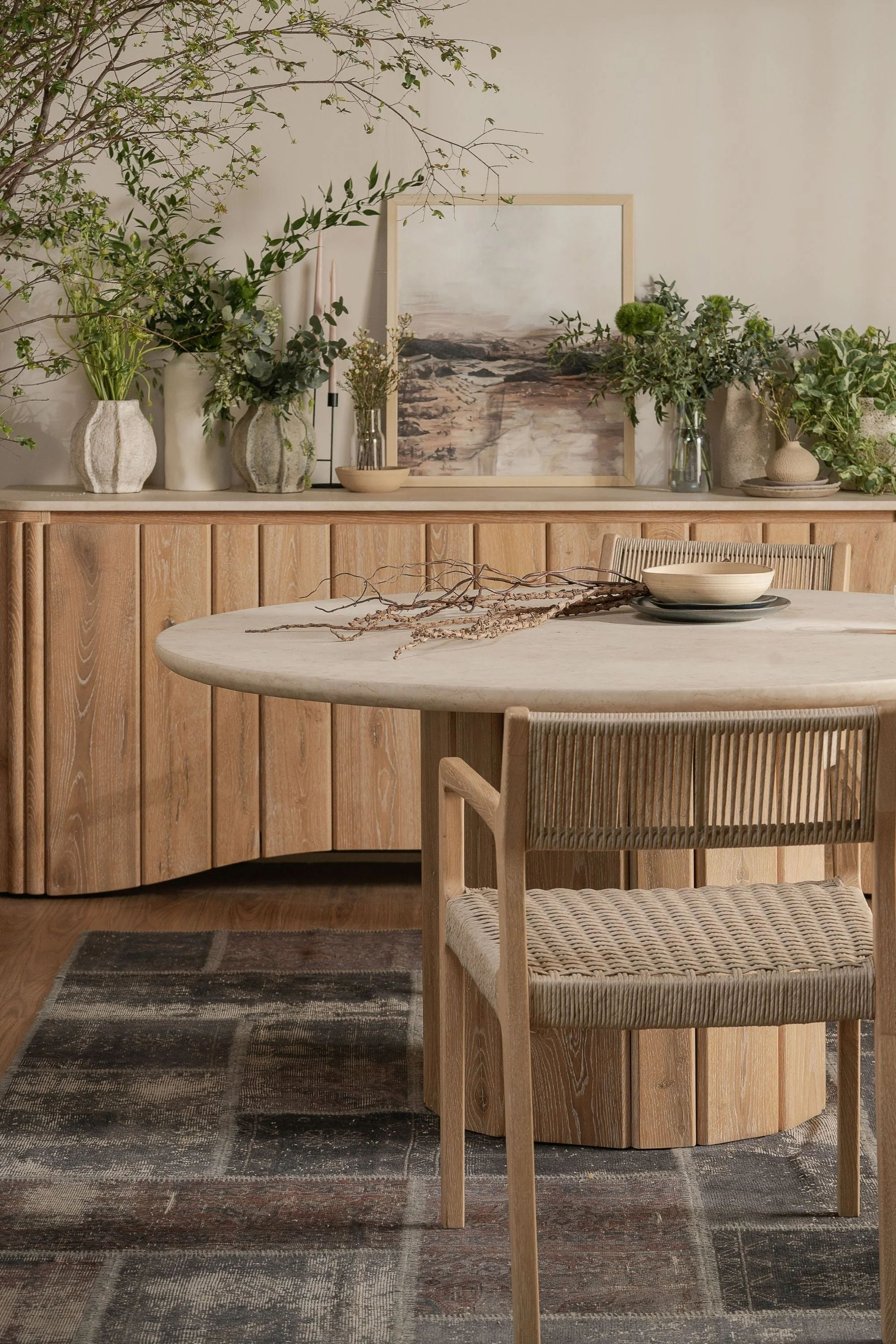 Calibre Round Dining Table with marble top - Image 2