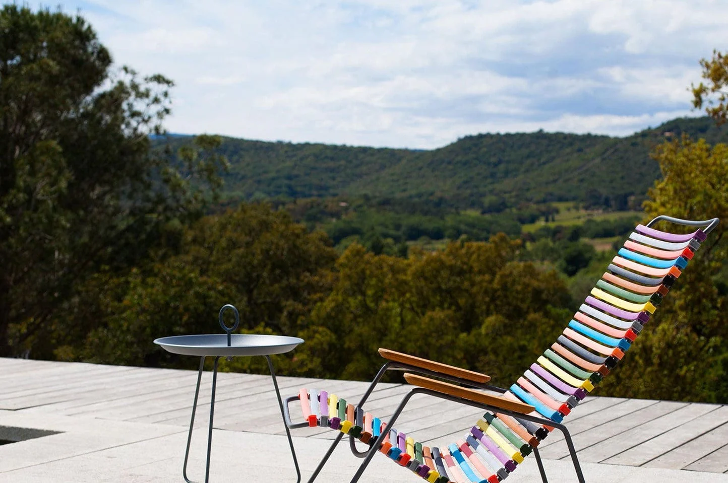Click Lounge Chair - Multi Dynamic Colour - Image 5