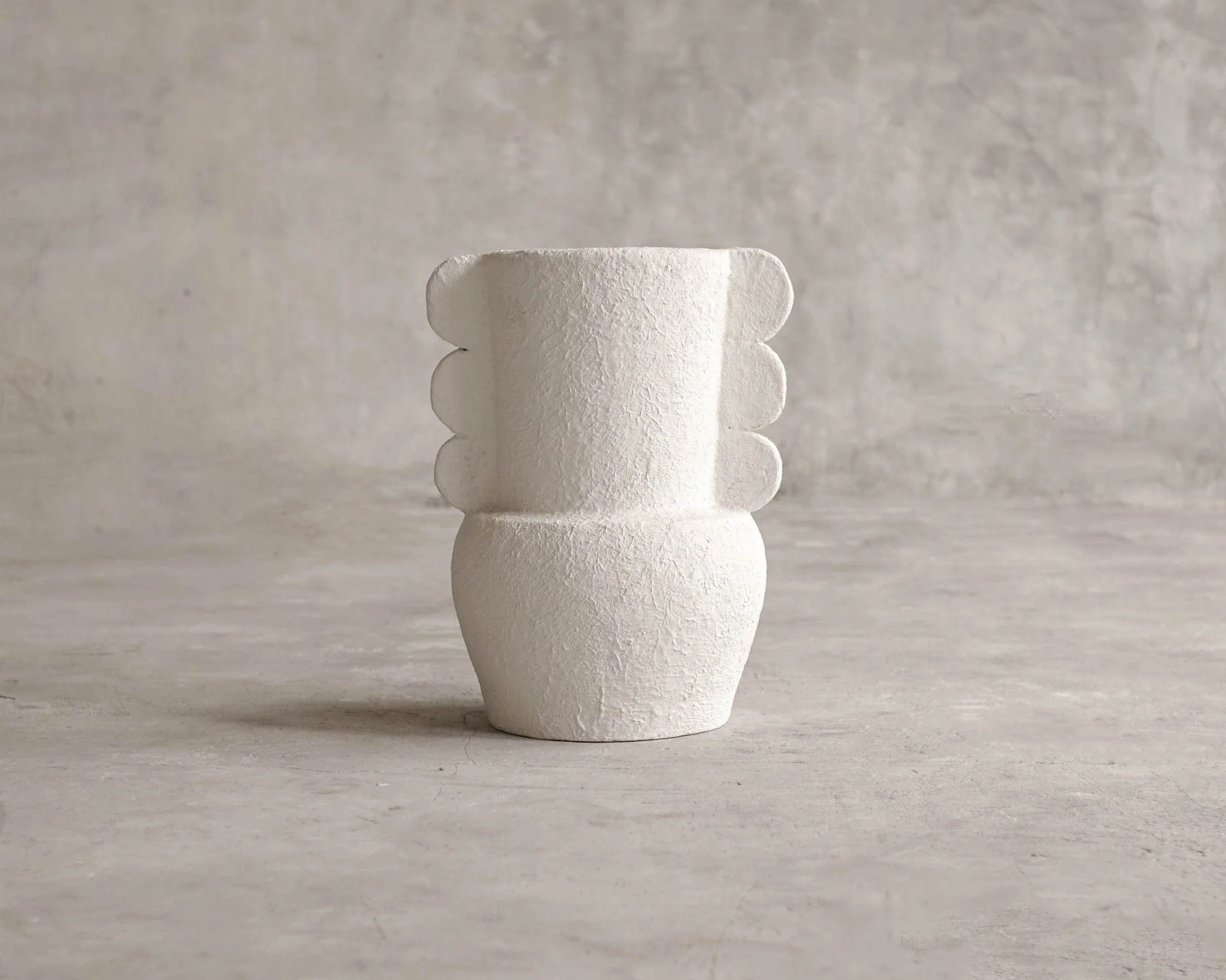 Cream Gaia Vase - Image 2