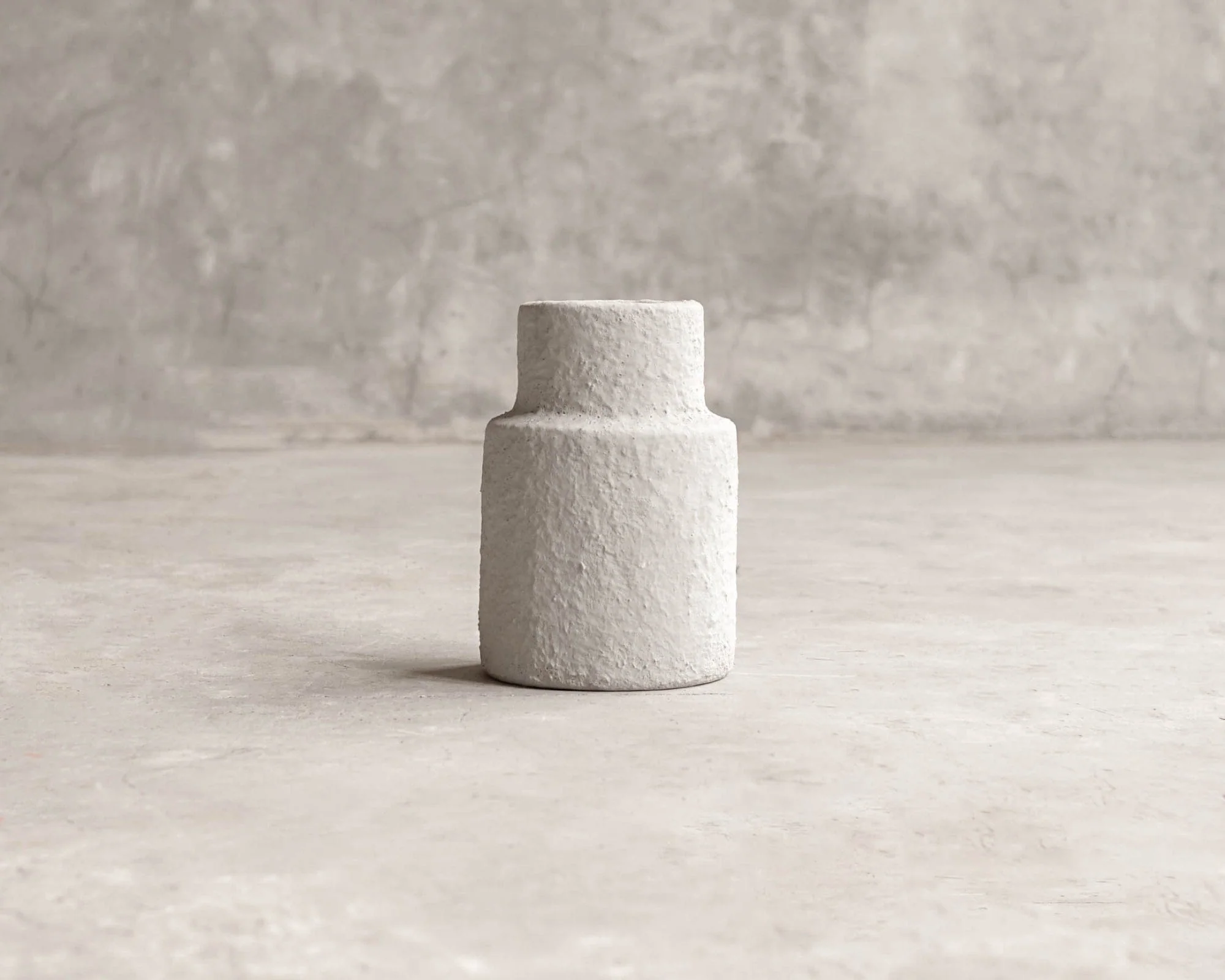 Grey Ares Vase Small - Image 2