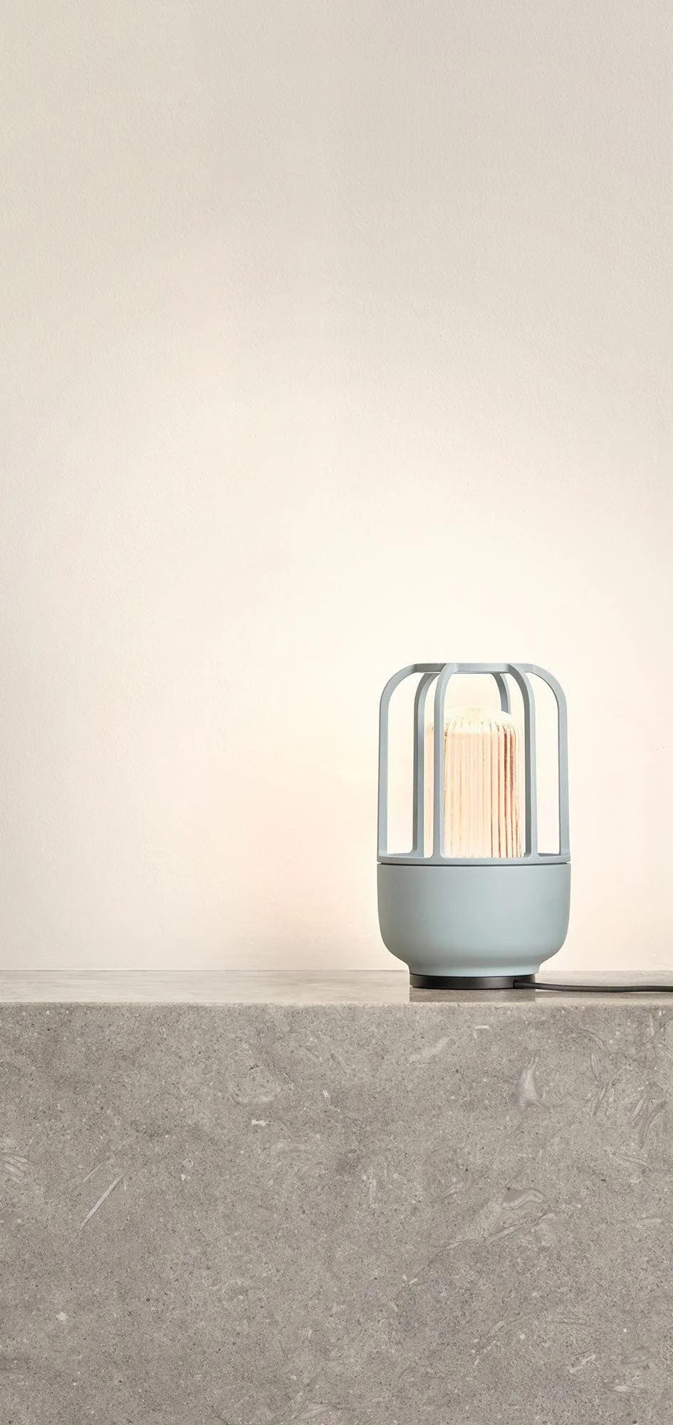 Light No 1 Ice Blue - Image 4