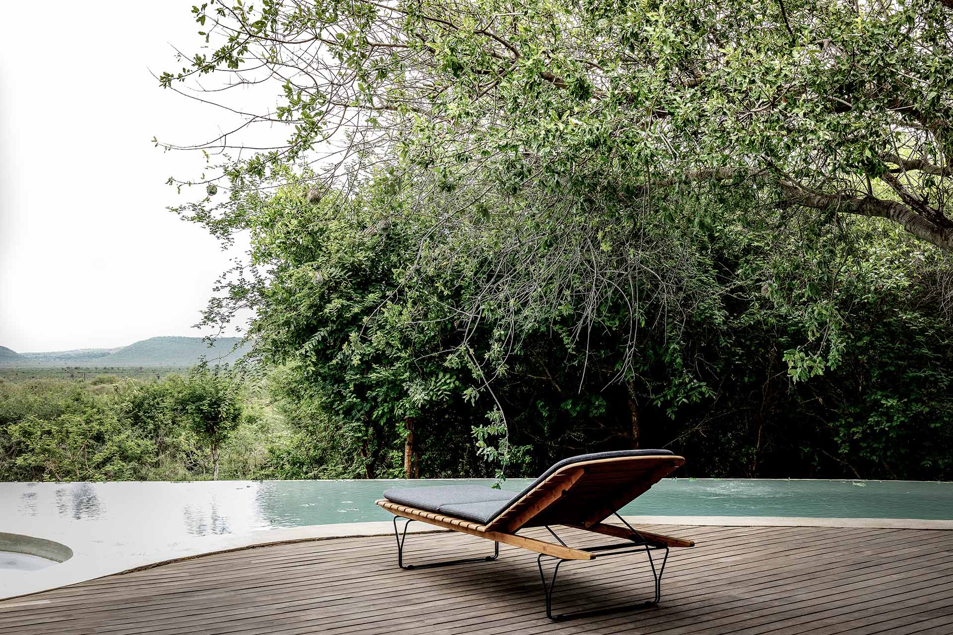 Molo Bamboo Sunlounger - Image 9