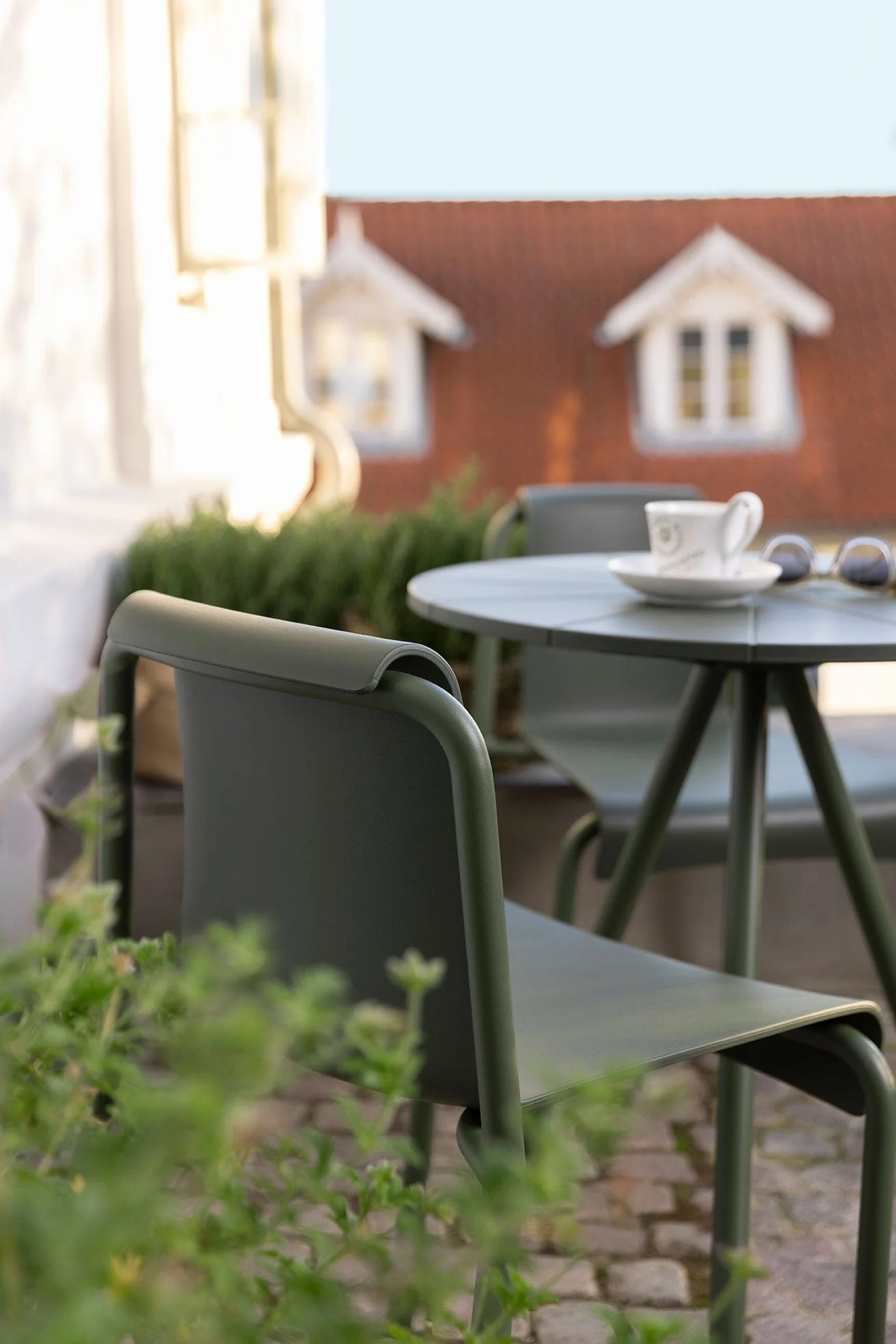 NAMI Dining Chair - Olive green - Image 3