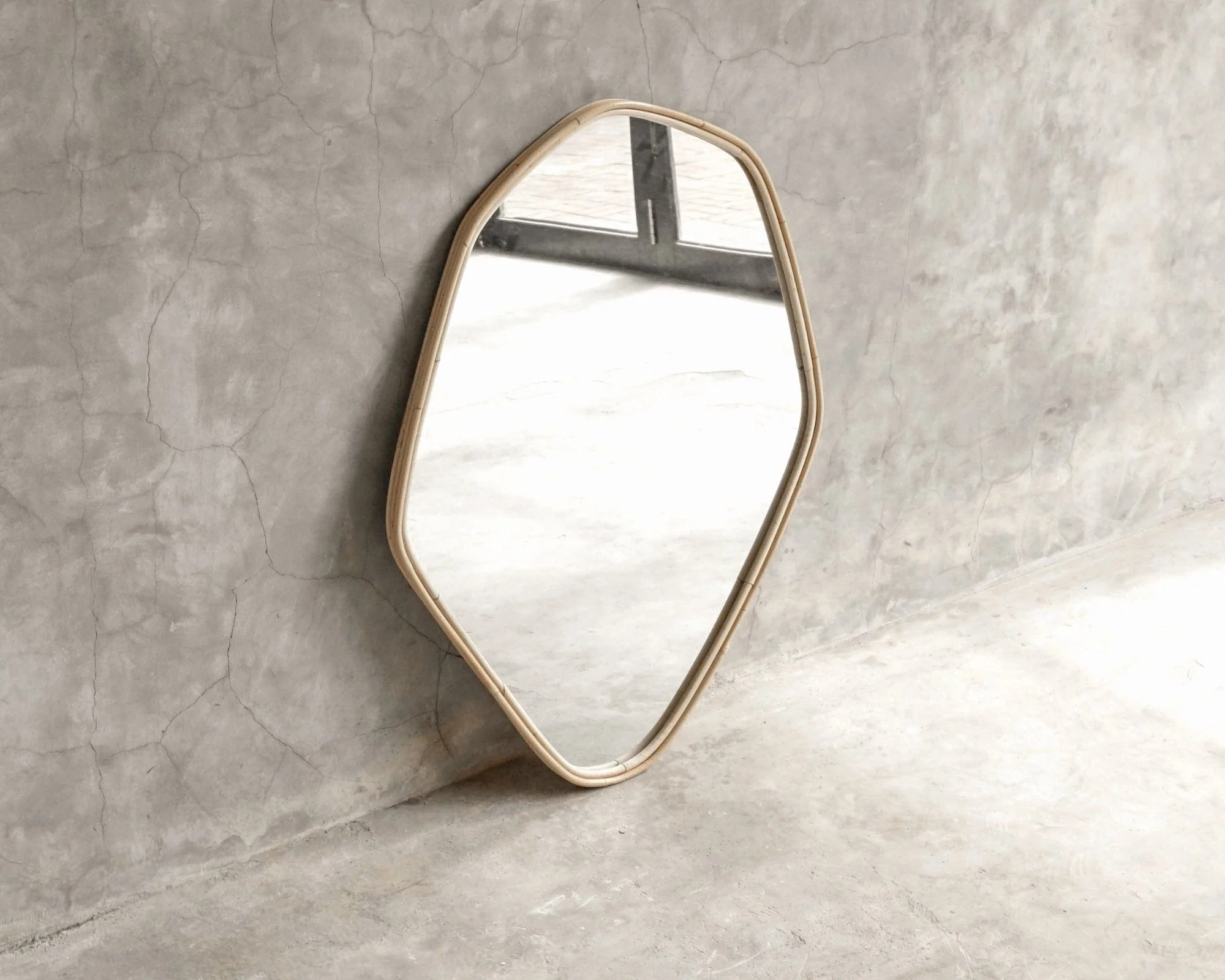 Ruby Mirror - Image 2