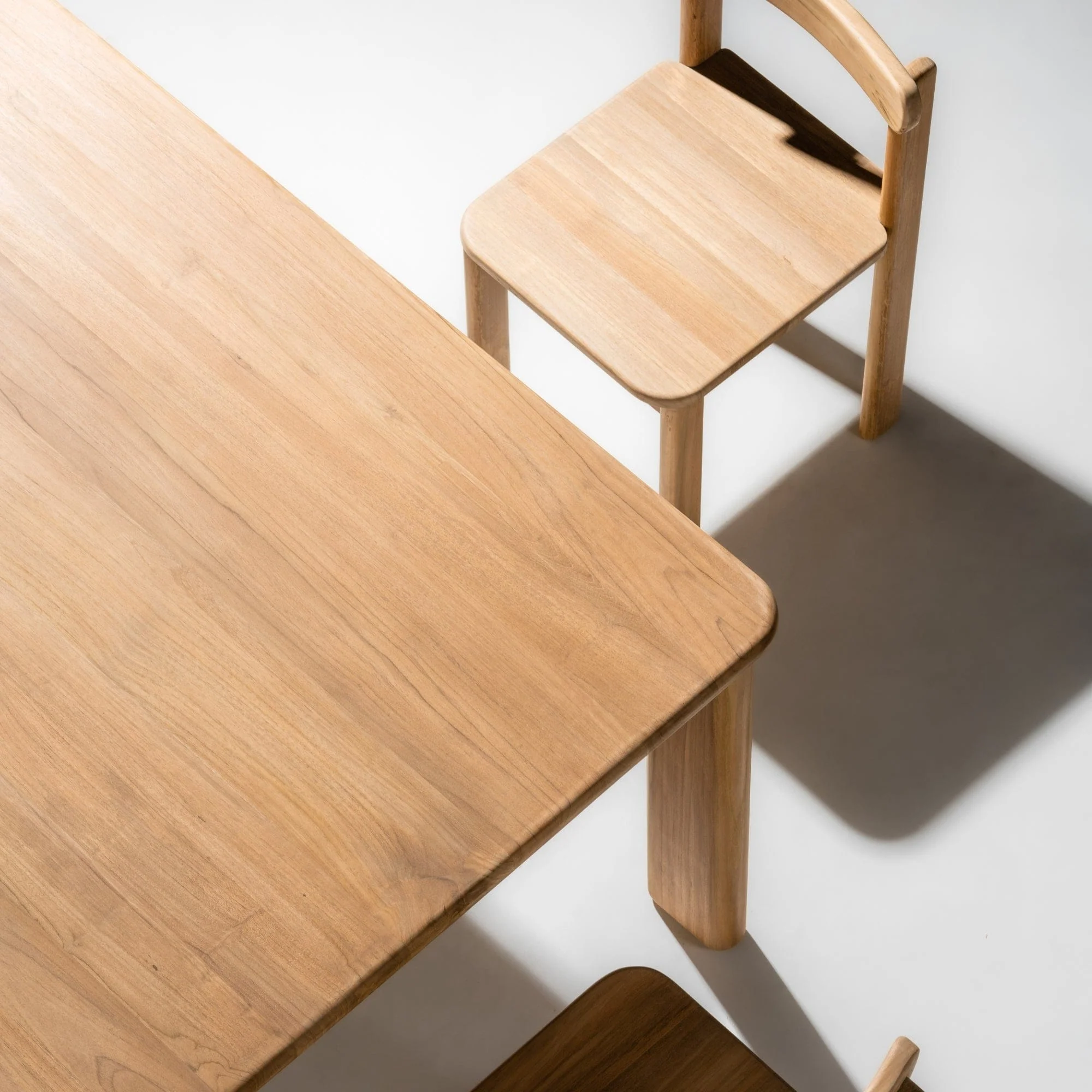 Tari Dining Table 240 - Image 2