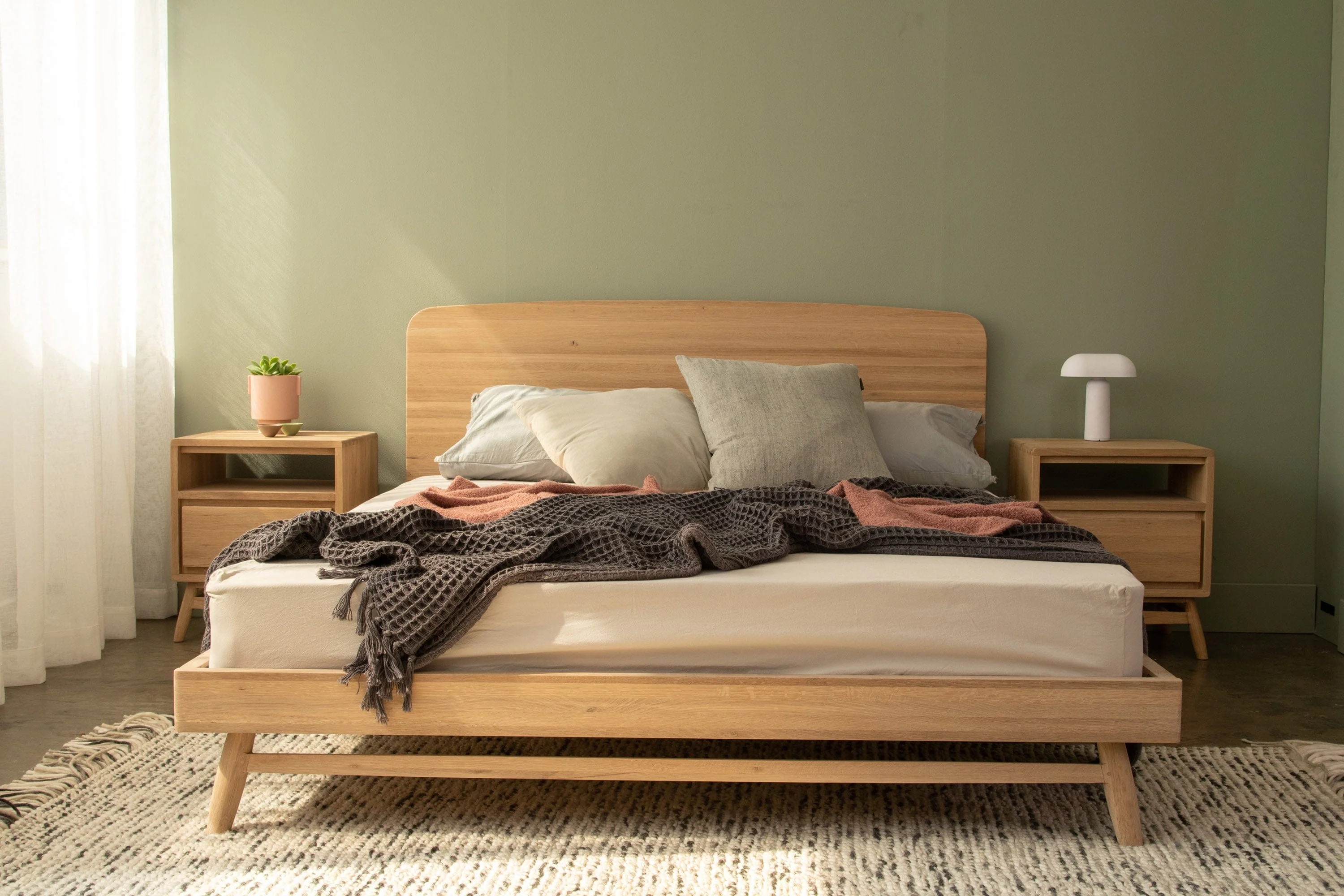 Twist Queen Bed - European Oak - Image 3