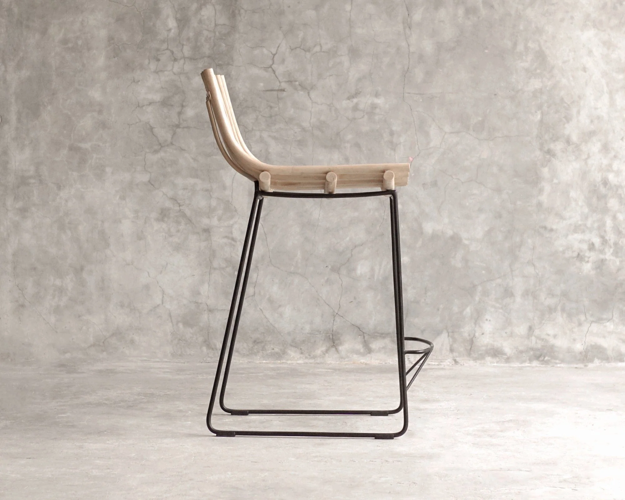 Warp Counterstool Natural - Image 3